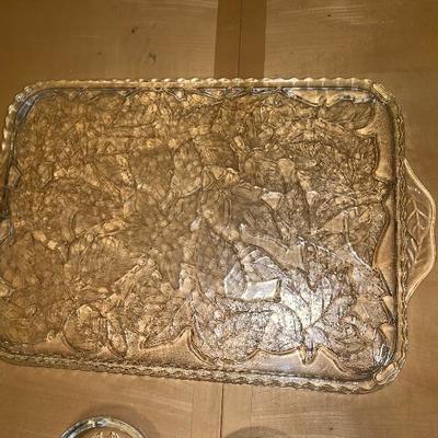 5 Piece Set of Etched Glassware Tray And 4 Dishes