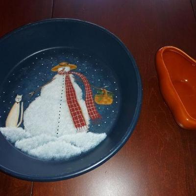 lot holiday dishes