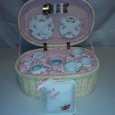 Lot 3 Childs tea sets