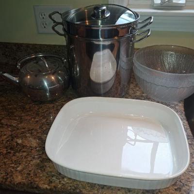 LOT Large kitchen lot