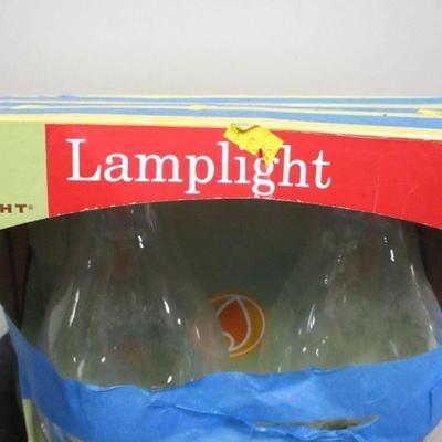 Lot 124 - Lamplight's - Emergency Radio - Lantern - Clothesline