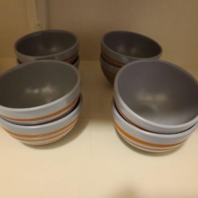 Set of Small Bowls