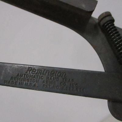 Lot 125 - Western & Remington Hand Traps