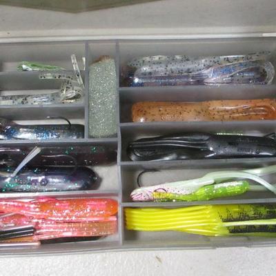 Lot 131 - Fishing Items - Gear