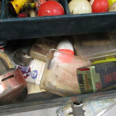 Lot 131 - Fishing Items - Gear