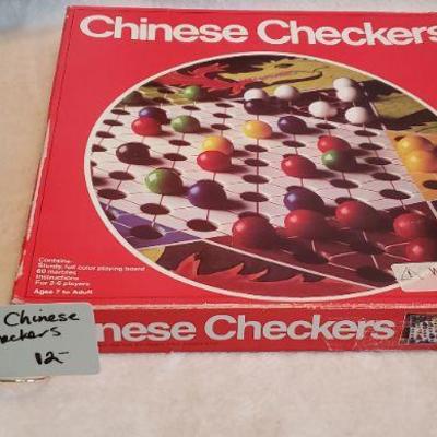 V16Vintage Chinese Checkers