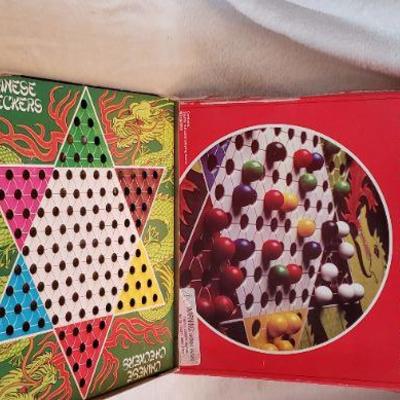 V16Vintage Chinese Checkers