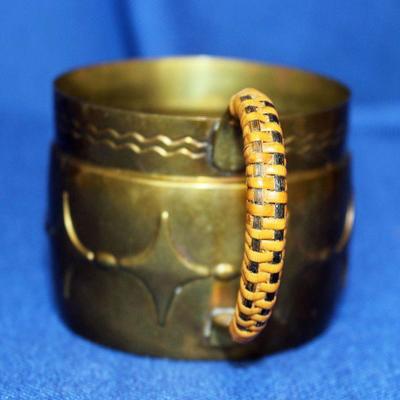 Lot 25 handle