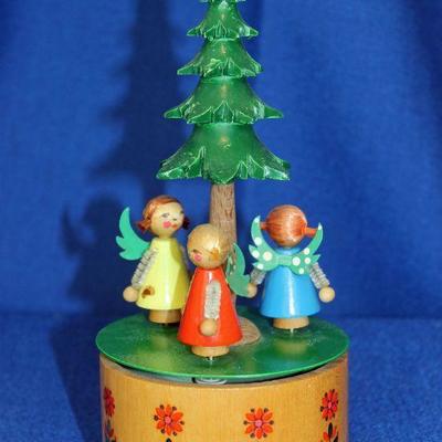 Lot 31: Wood and Metal European Vintage Music Box...Plays slowly...$20