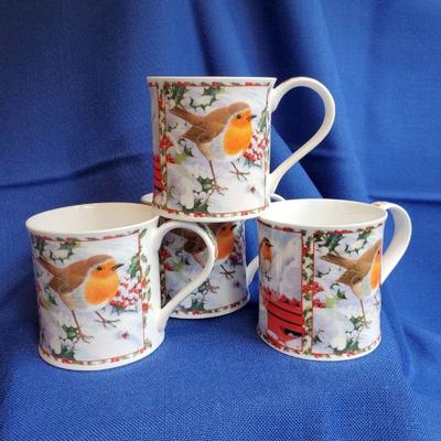 Lot 98: 4 Dunoon Mugs $25