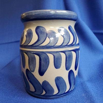 Lot 99: Small Salt Glaze Stoneware Crock $20
