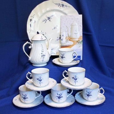 Lot 116: Villeroy and Boch Vieux Luxembourg Cake Plate, Teapot, 6 Cups and Saucers $25