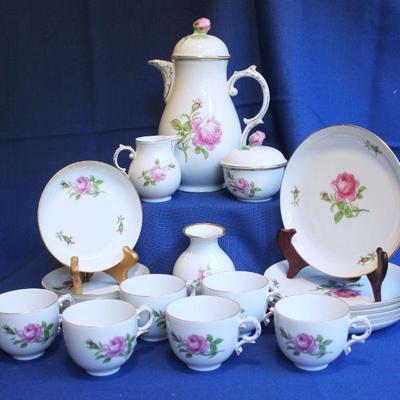 Lot 119: Furstenburg Dekor Rose  24 Piece Set  $70