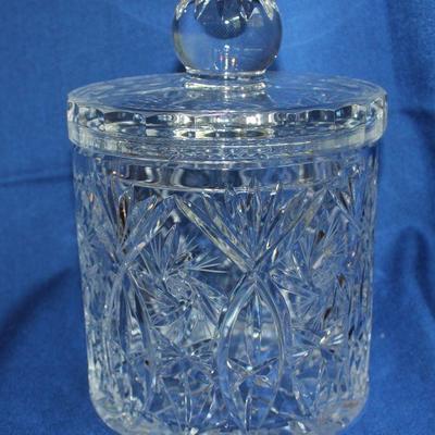 Lot 125: Pressed Crystal Lidded Biscuit Jar   $40