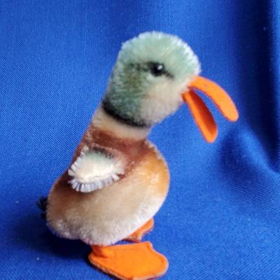 Lot 19: Steiff Mallard 4 1/2"  $25