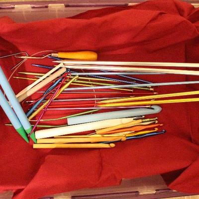 C-1 Knitting Needles/Chrochet Hooks