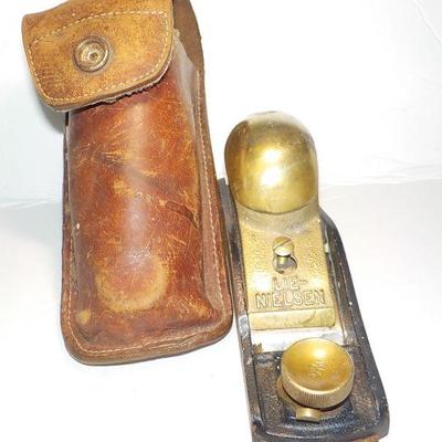 Vintage Wood Plane by " LIE-NIELSEN " COLLECTIBLE TOOL. & Holster.