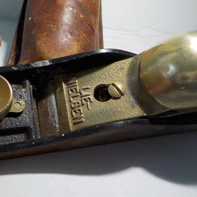 Vintage Wood Plane by " LIE-NIELSEN " COLLECTIBLE TOOL. & Holster.