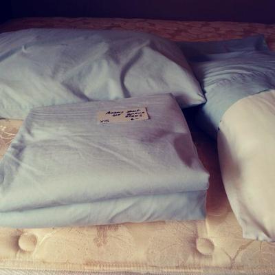 X15 Queen Sheet Set