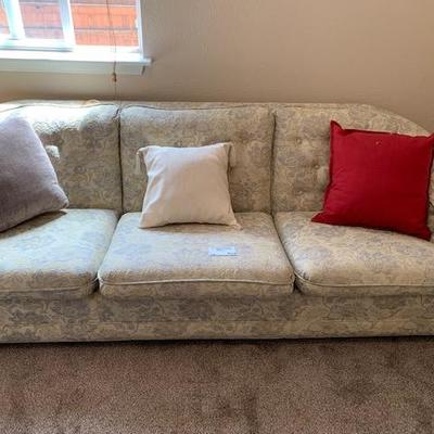 Y34 Sofa