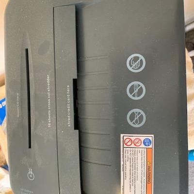 Y57 Royal cross cut shredder