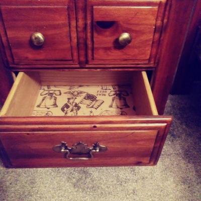 Z20 Night Stand