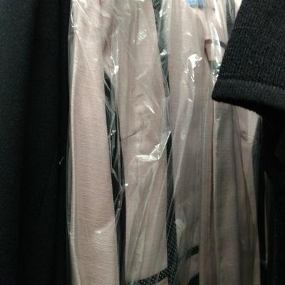 Z42 Huge Lot of womens Clothing