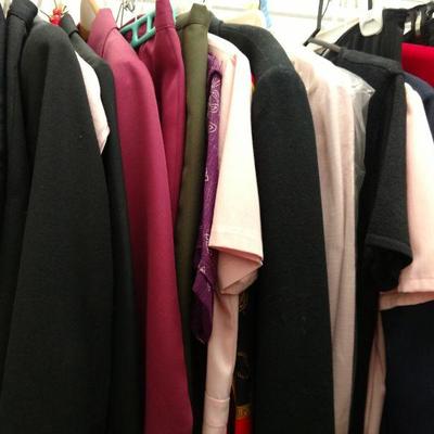 Z42 Huge Lot of womens Clothing