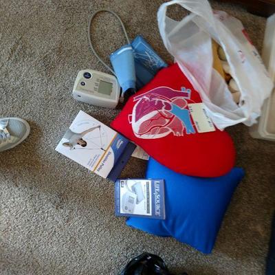 Z43 Lot of Medical Items