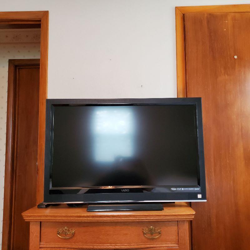 Vizio TV with DVD/VHS player
