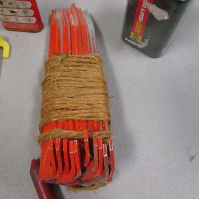 Lot 134 - Lantern Tent Spikes - Outdoor Items