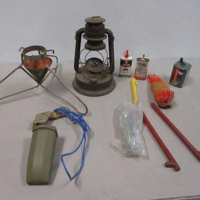 Lot 134 - Lantern Tent Spikes - Outdoor Items