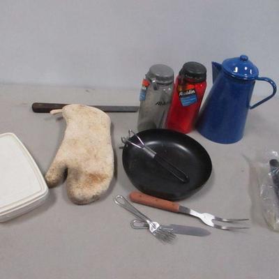 Lot 146 - Camping Cooking Items