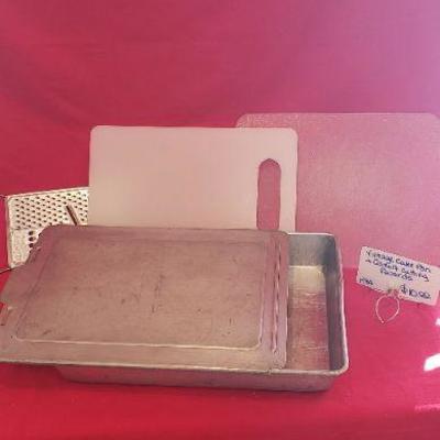 K84 Vintage Cake Pan & asst. Cutting boards