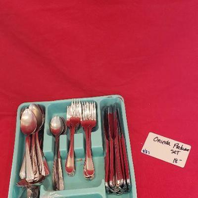 K87 Oneida Flatware set