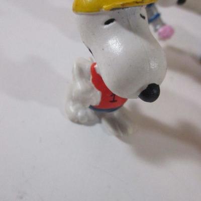 A Lot of Vintage Snoopy Collection  CIRCA the 70's 2-3