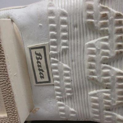 Lot 196 - Cold Weather Boots Size 11 R