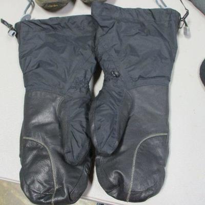 Lot 199 - Cold Weather Mittens & Socks