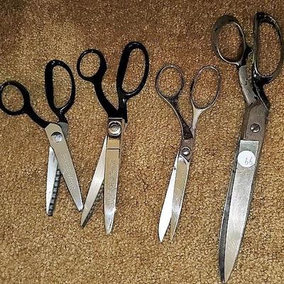 Retro SEWING SCISSOR SHEARS LOT