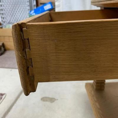 B28 Side Table