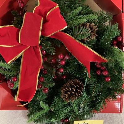 B91 Christmas Wreath