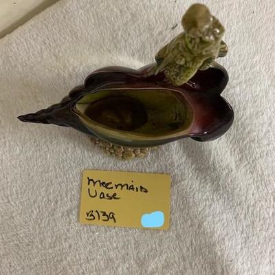 B139 Rare Hull Mermaid Vase