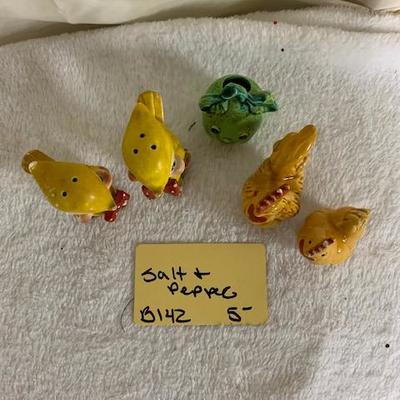 B142 Vintage Salt & Pepper Set