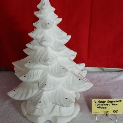 B186 Greenware Christmas Tree w/Base