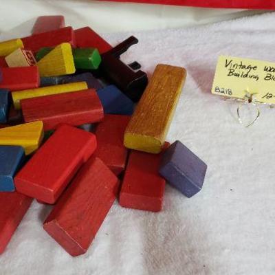 B218 Wooden Building Blocks