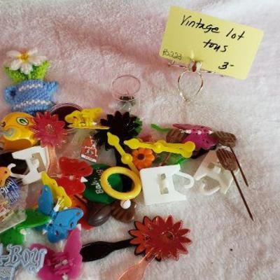 B223 Toys