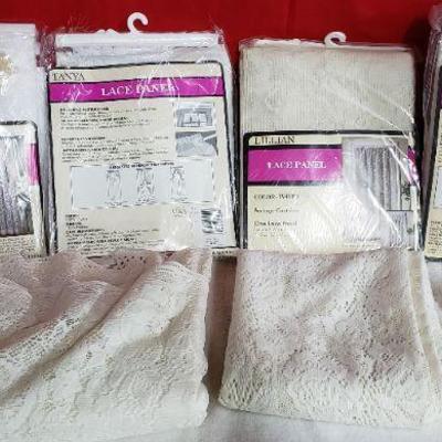 B231 Lace Curtains