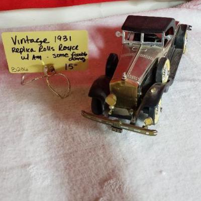 B236 1931 Replica Rolls Royce w/AM Radio