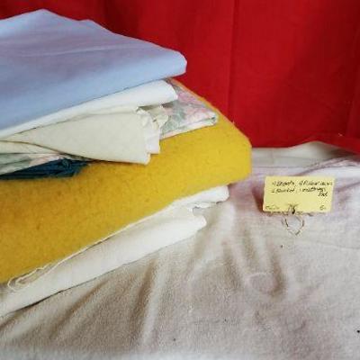 B256 Full Size Bedding