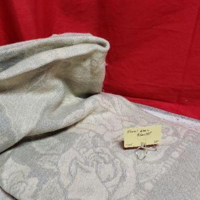 B277 Wool Blanket